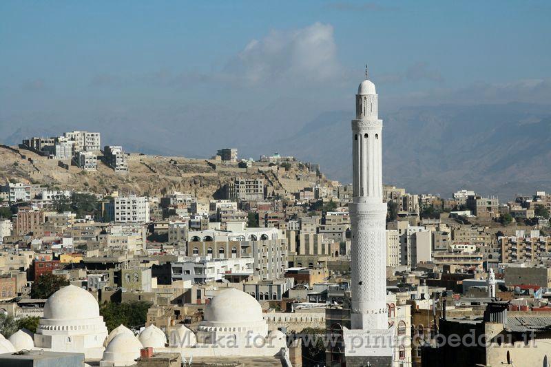 IMG_3782 uno scorcio di Taiz.jpg